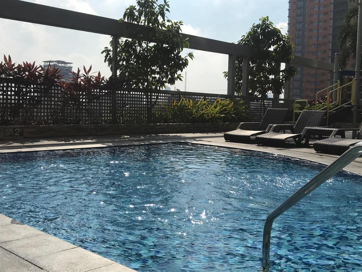 Frost At Manhattan Heights Towerb Μανίλα Εξωτερικό φωτογραφία